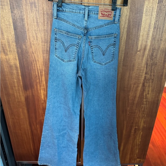 Levi's Ribcage Bell - Picture 2 of 2